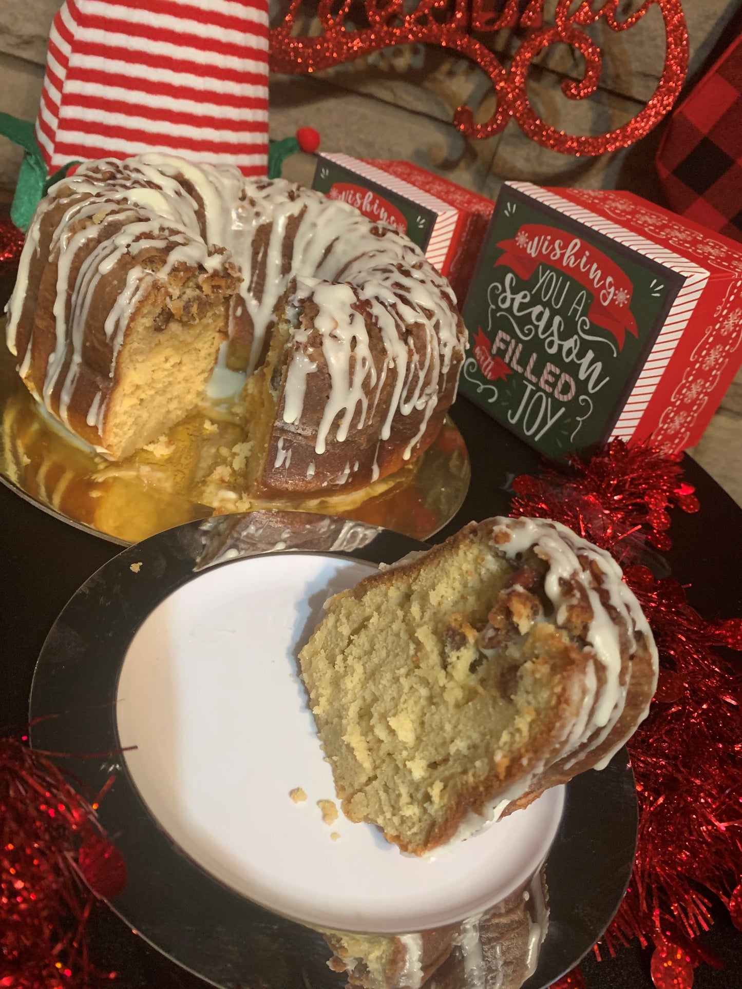 Butter Pecan Rum Cake